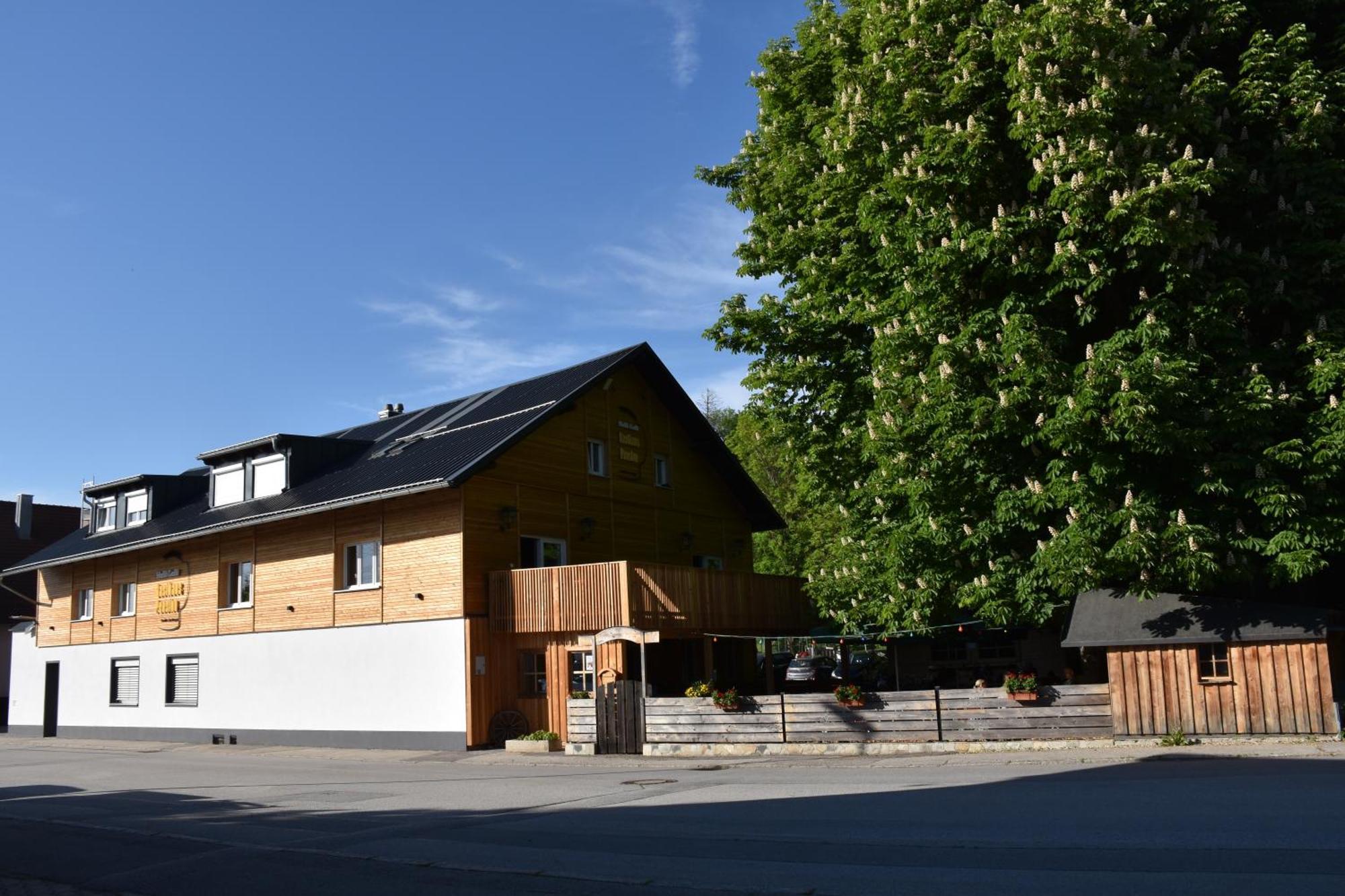 Gasthaus Und Pension Halli-Galli Pasov Exteriér fotografie